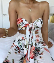 Load image into Gallery viewer, Cassie Bandeau Floral Set
